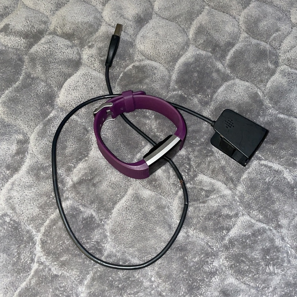 (SOLD)Fitbit Charge 2
